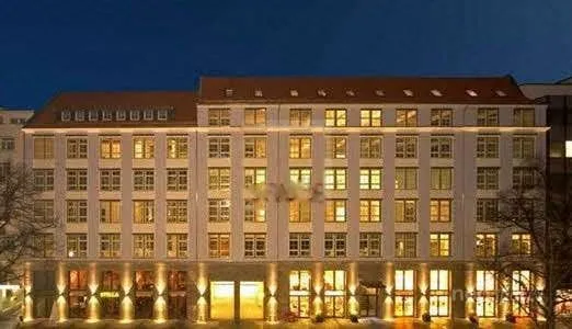 461 m² Bürofläche im 5. OG Vorderhaus – Knesebeckstraße, Berlin-Charlottenburg
